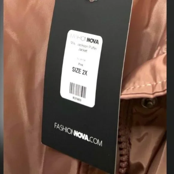 Oversized Puffer Jacket - Picture 3 of 4